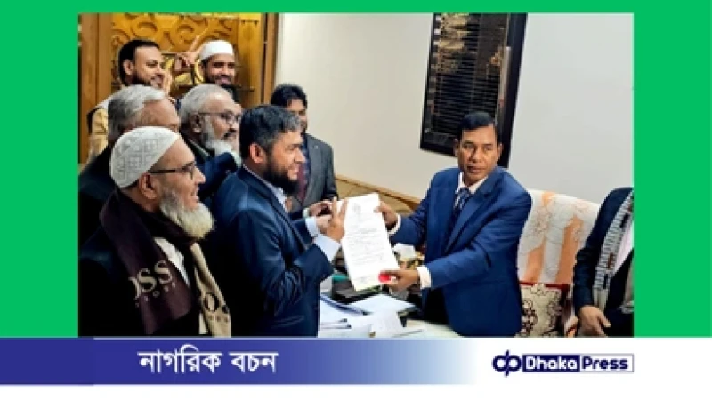 জুলাই শহীদের মা ও জুলাই যোদ্ধাদের সাথে নিয়ে মনোনয়ন জমা দিলেন ডা. খালিদুজ্জামান
