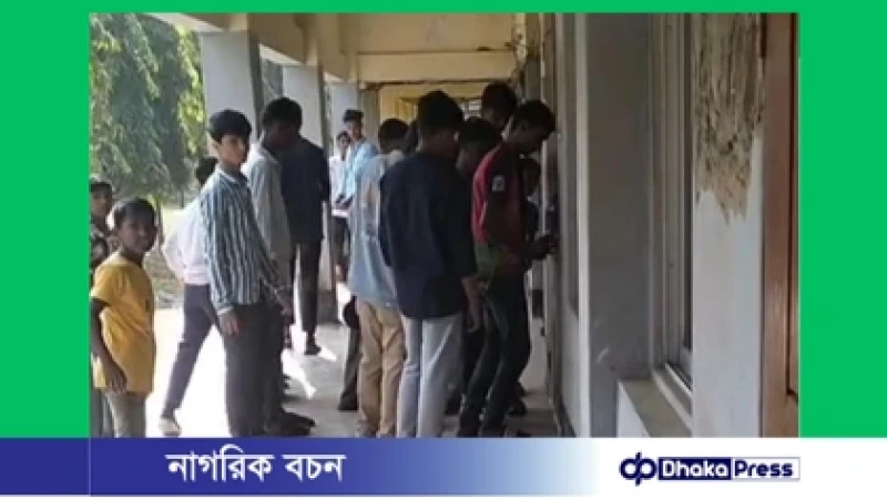 সুনামগঞ্জে এসএসসি পরীক্ষায় অংশ নেওয়ার দাবিতে স্কুলে তালা, শিক্ষকের সঙ্গে অসদাচরণের অভিযোগ