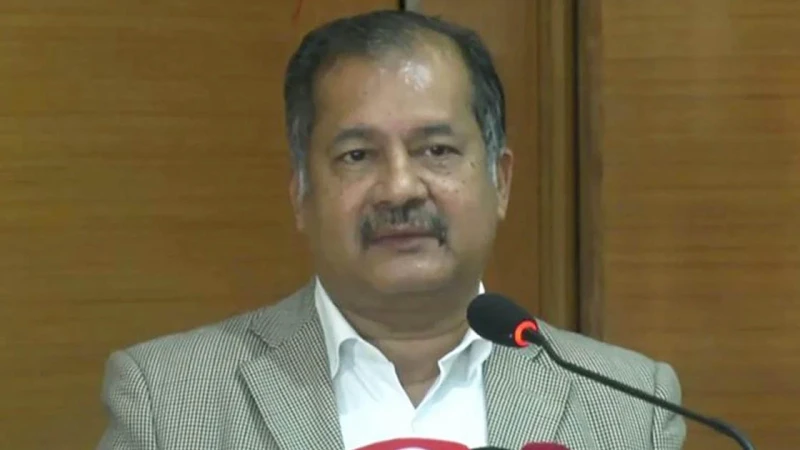 চলচ্চিত্রের পাশাপাশি সমাজ বদলের রোডম্যাপ চাইলেন তথ্যমন্ত্রী