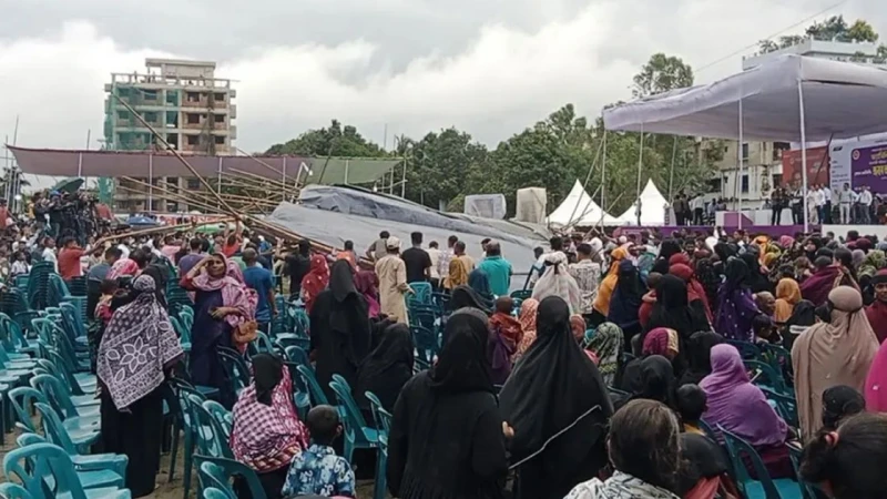 শ্রীমঙ্গলে প্রধানমন্ত্রী পৌঁছানোর আগেই ভেঙে পড়ল প্যান্ডেল