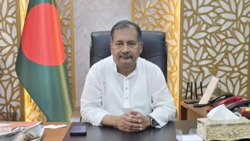 প্রধানমন্ত্রীর সফরে যোগ দিতে বেইজিংয়ে তথ্যমন্ত্রী