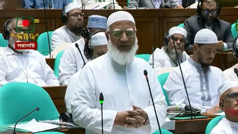 পাচার করা অর্থ ফিরিয়ে আনতে জোরালো উদ্যোগ নিতে হবে