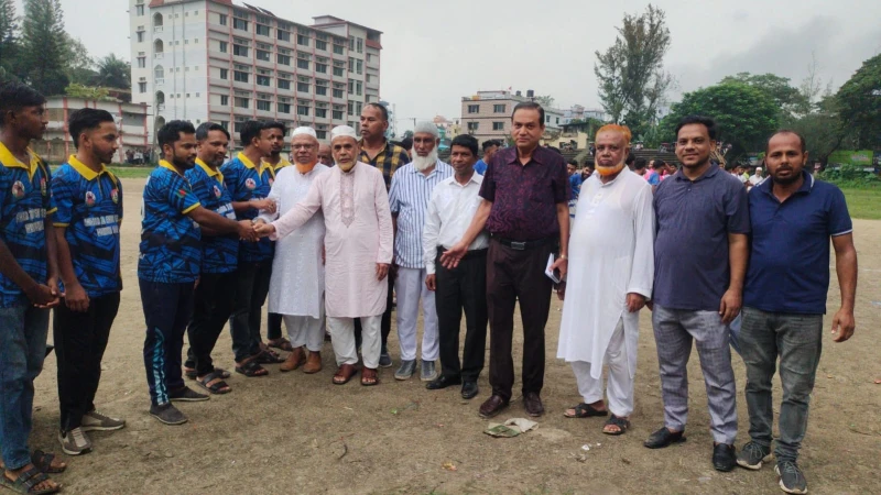 পটিয়ায় ফুটবল টুর্নামেন্টের ফাইনালে হাইদগাঁও একাদশ