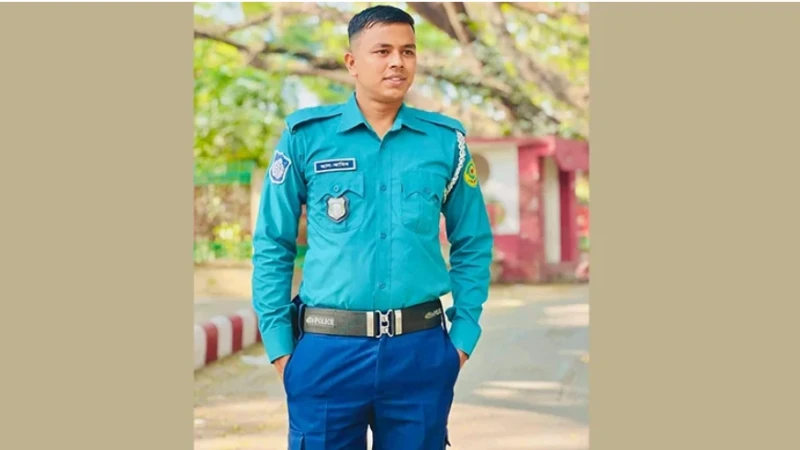‘ছিনতাইকারী’ ধরতে গিয়ে বাসের ধাক্কায় পুলিশ সদস্যের মৃত্যু