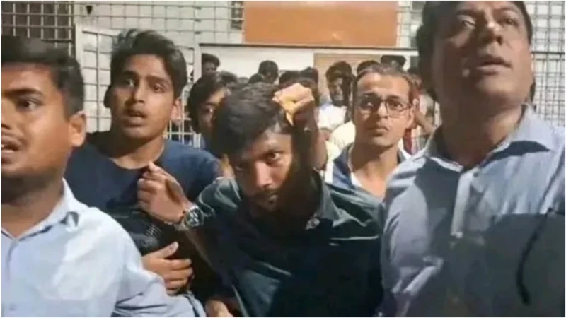 রাবিতে সাংবাদিকদের ওপর হামলা: সিসিটিভি ফুটেজ মুছে ফেলার অভিযোগ