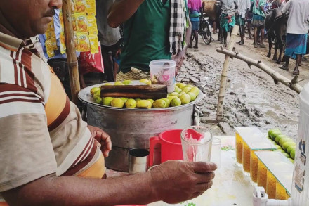 গরমে আরাম হলেও যেসব খাবার অস্বাস্থ্যকর