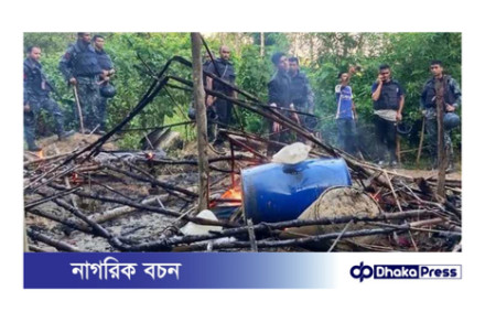 মহেশখালীতে নৌবাহিনীর অভিযান, দেশীয় মদের কারখানা ধ্বংস 