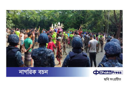 হাতিয়ায় নৌবাহিনীর উপস্থিতিতে শান্তিপূর্ণ দুর্গাপূজা বিসর্জন