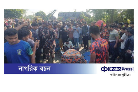 কুমিল্লার চৌদ্দগ্রামে বাস নিয়ন্ত্রণ হারিয়ে গাছে ধাক্কা, নিহত ৩