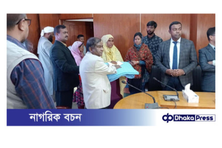 অসহায় ও দরিদ্র মানুষের মাঝে শীতবস্ত্র বিতরণ করেন গাইবান্ধা জেলা দায়রা জজ