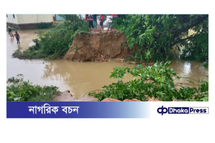 লোহাগাড়ায় তিন খালের ভয়াবহ ভাঙন, প্লাবিত হচ্ছে লোকালয়