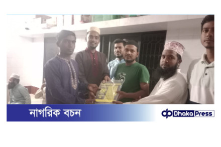 শান্তি নিবিড় পাঠাগার এর উদ্যোগে বিনামূল কোরআন উপহার প্রদান করা 