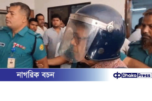 পানি ও চকলেট খেতে বাধা, পুলিশের ওপর চটলেন কামরুল ইসলাম পানি ও চকলেট খেতে বাধা, পুলিশের ওপর চটলেন কামরুল ইসলাম