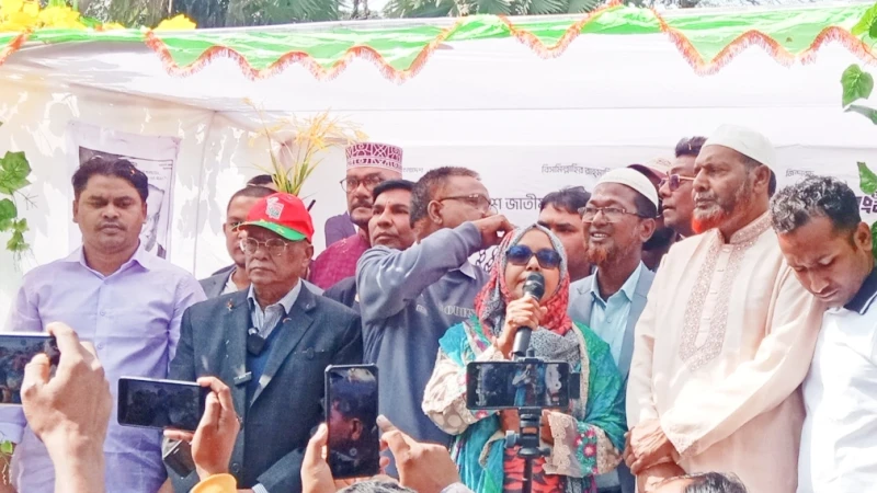 ধর্ম-বর্ণ নির্বিশেষে সবার জন্য এই বাংলাদেশ: নবাবপুরে আবদুল আউয়াল মিন্টু