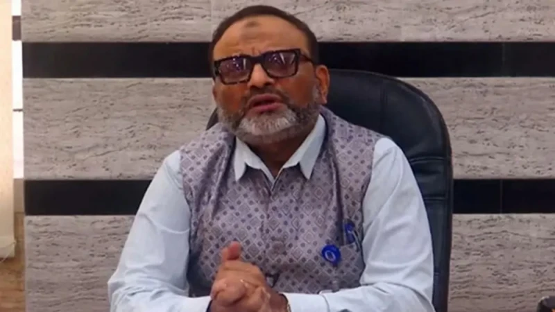 শিক্ষামন্ত্রীকে পদত্যাগপত্র দিলেন ঢাবি উপাচার্য