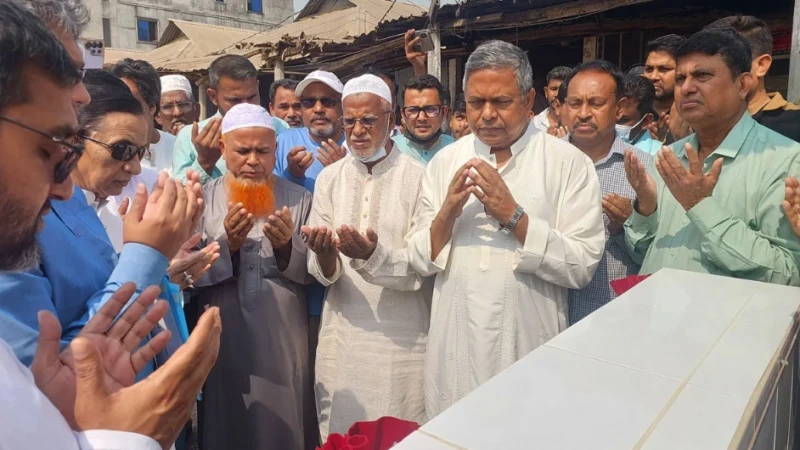 শ্রীপুরে সড়ক উন্নয়ন কাজের উদ্বোধন করলেন নবনির্বাচিত এমপি