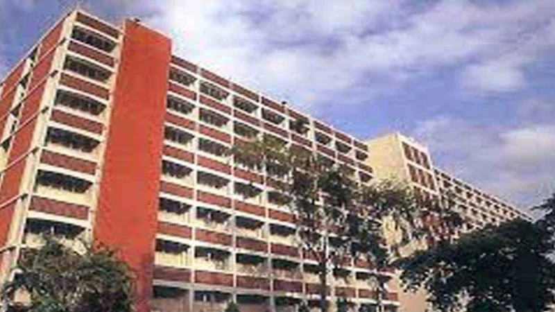 এসি চালানো শিখতে যুক্তরাষ্ট্র যাচ্ছেন ৮ সরকারি কর্মকর্তা!