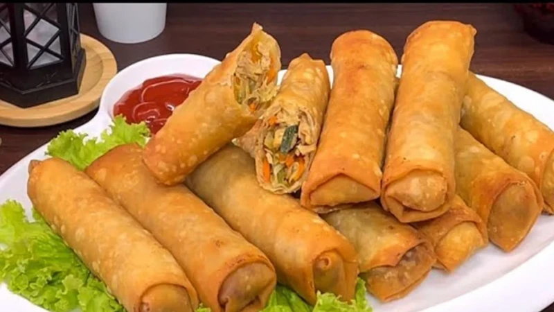ইফতারে মুচমুচে চিকেন স্প্রিং রোল, সহজ রেসিপি জানুন