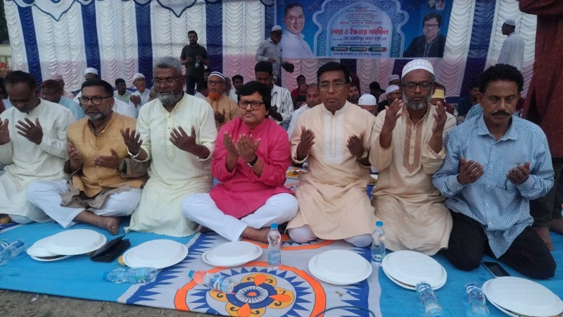 মাদারগঞ্জে যুবদল, স্বেচ্ছাসেবক দল ও ছাত্রদলের উদ্যোগে দোয়া ও ইফতার মাহফিল