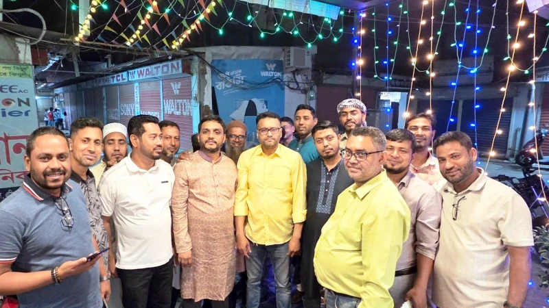 ২০০০ সালের এইচএসসি ব্যাচের উদ্যোগে ‘বন্ধুদের মিলনমেলা’ উপলক্ষে ইফতার মাহফিল