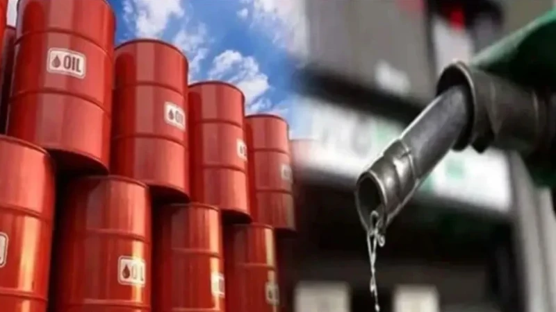 তেলের দাম না বাড়িয়ে সংকট কাটানোর চেষ্টা
