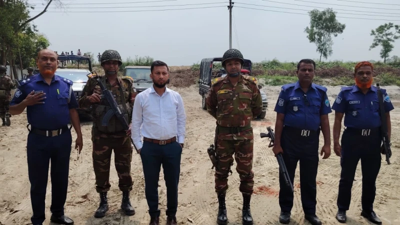 গোমতী রক্ষায় মুরাদনগরে সেনাবাহিনী-প্রশাসনের যৌথ অভিযান