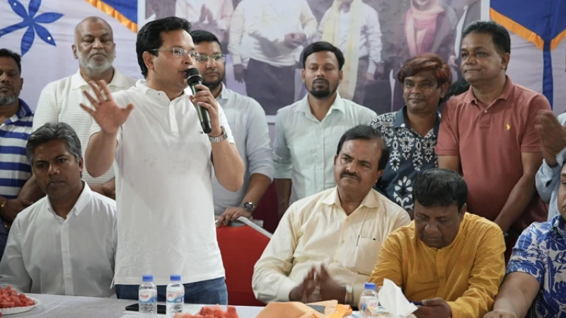 প্রধানমন্ত্রীর পক্ষ থেকে ঢাকা-১৭ আসনে ৪টি মন্দিরে দেয়া হলো আর্থিক সহায়তা