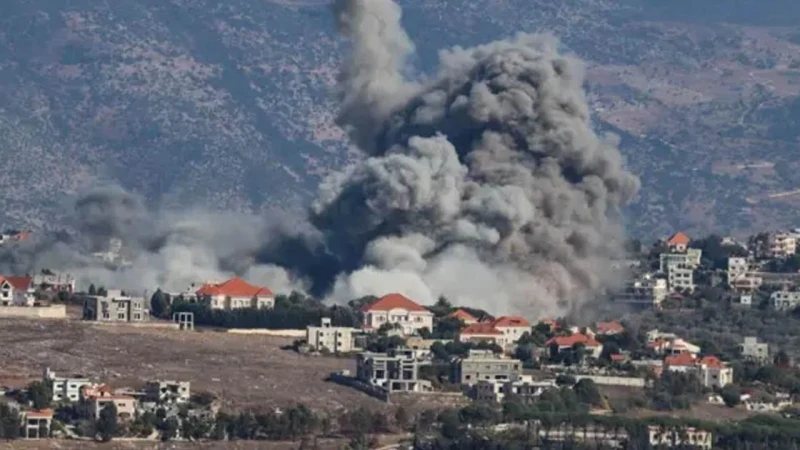 ইসরায়েলি বিমান হামলায় বিধ্বস্ত জনপদ, বাড়ছে যুদ্ধের আশঙ্কা