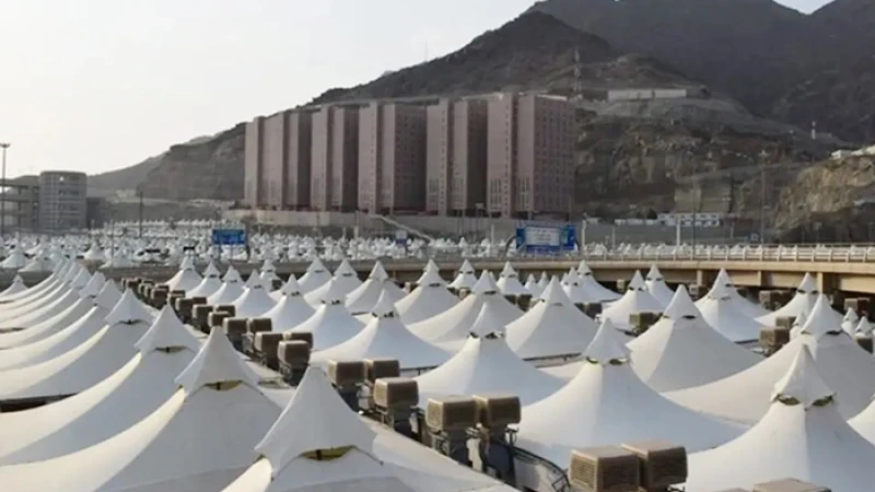 মিনায় হজযাত্রীদের জন্য তাঁবু তৈরির কাজ শুরু