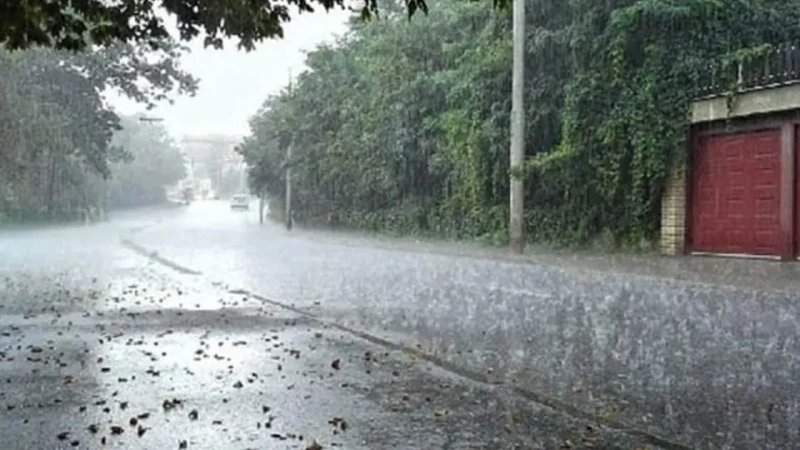 দেশজুড়ে বজ্র ও শিলাবৃষ্টির পূর্বাভাস দিল আবহাওয়া অফিস