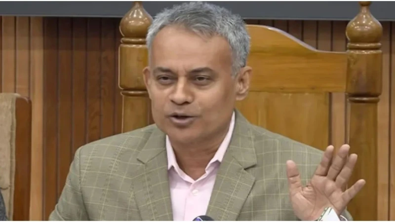 তেলের দাম বৃদ্ধির কারণ জানালেন সড়ক পরিবহনমন্ত্রী