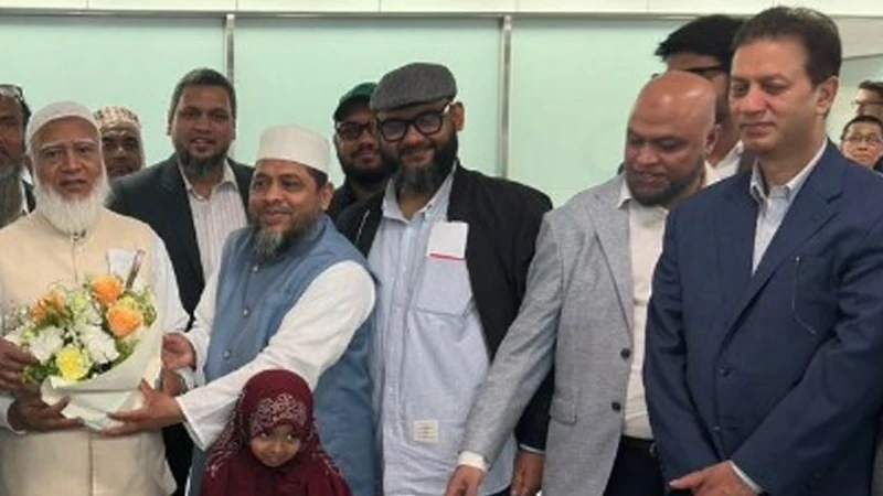 জাপান পৌঁছেছেন জামায়াত আমির