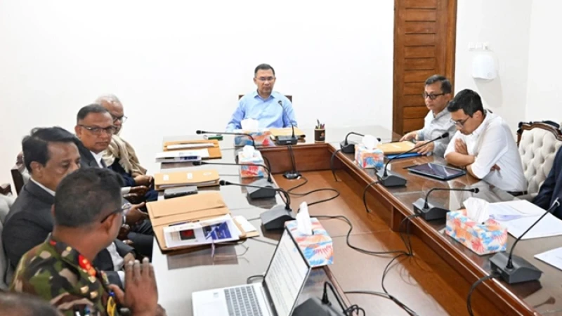 বস্ত্র ও পাট মন্ত্রণালয়ের সঙ্গে প্রধানমন্ত্রীর বৈঠক