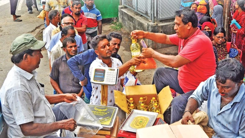 দ্রব্যমূল্যে স্বস্তি দিতে সারাদেশে টিসিবির ট্রাকসেল কার্যক্রম শুরু আজ