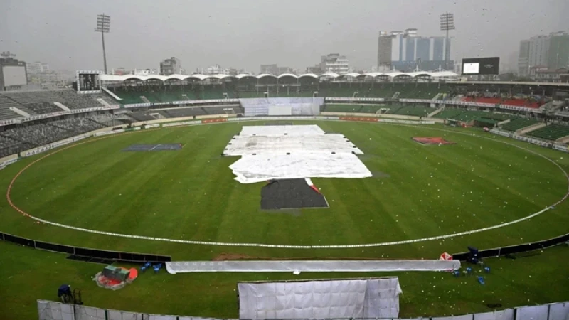 বৃষ্টিতে অনিশ্চিত তৃতীয় দিনের খেলা