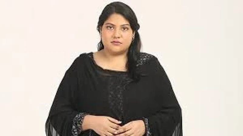 অভিনেত্রী ও কনটেন্ট ক্রিয়েটর কারিনা কায়সার আর নেই