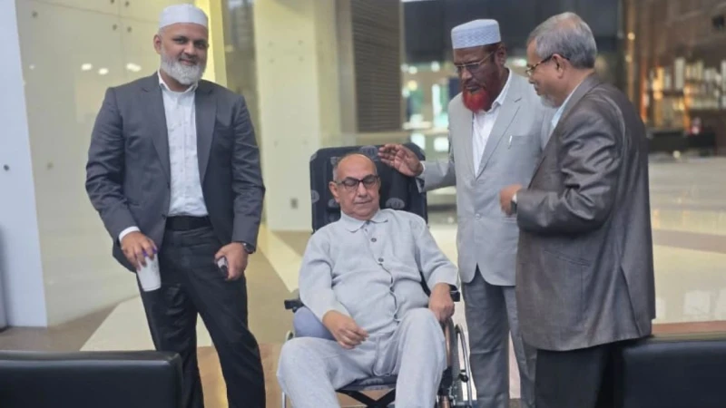 মালয়েশিয়ায় মির্জা আব্বাসের খোঁজ নিতে হাসপাতালে গোলাম পরওয়ার
