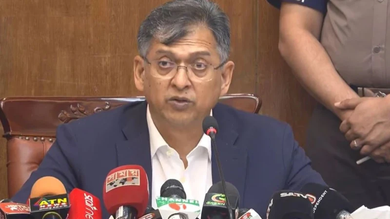 স্বীকৃতি দিলে দায়িত্ব পালনে পুলিশের গতি ও নিষ্ঠা বাড়বে
