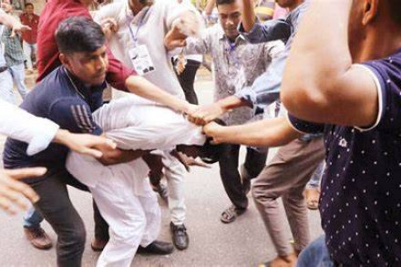 হিরো আলমের ওপর হামলায় অংশ নেওয়া মূল দুই ব্যক্তি গ্রেপ্তার