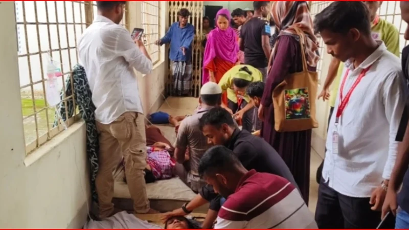 কালিয়াকৈরে পোশাক কারখানায় পানি পান করে শতাধিক শ্রমিক অসুস্থ