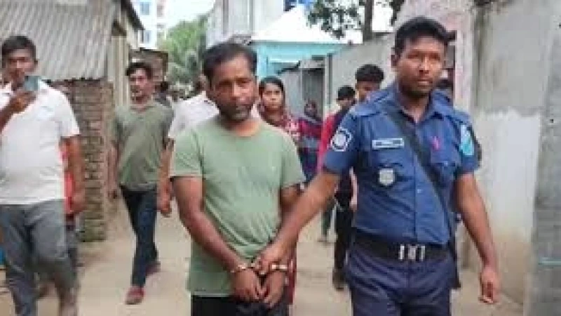 আশুলিয়ায় ওষুধ কিনতে গিয়ে কিশোরী ধর্ষিত, অভিযুক্তকে গণধোলাই দিয়ে পুলিশে সোপর্দ