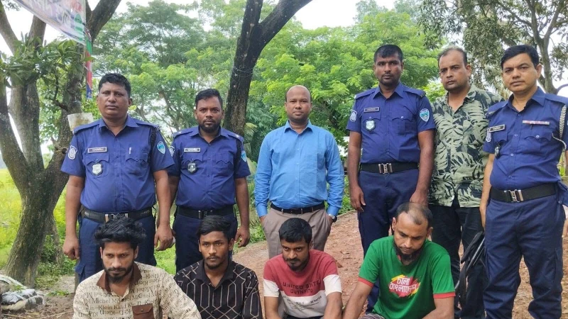 দেবিদ্বারে ইয়াবা সেবনের দায়ে ৪ জনের কারাদণ্ড