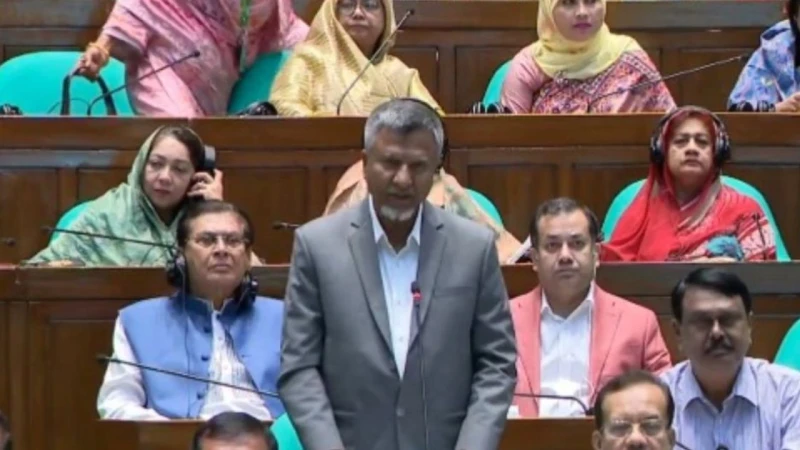 সুশাসন প্রতিষ্ঠাই সরকারের প্রধান অগ্রাধিকার
