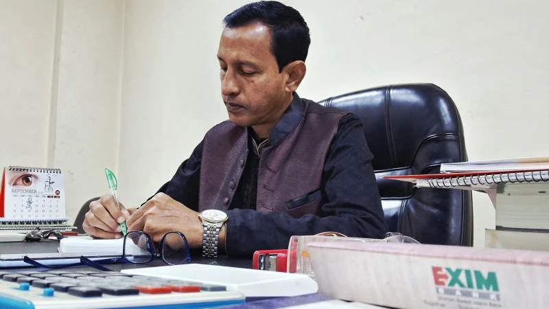 পটিয়া ও চট্টগ্রামে চাকরিচ্যুত ব্যাংকারদের পুনর্বহালের দাবি, মানবিক বিবেচনার আহ্বান