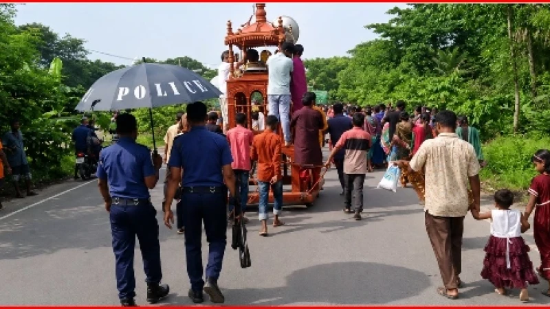 চারঘাটে ধর্মীয় ভাবগাম্ভীর্যে পালিত হলো উল্টো রথযাত্রা