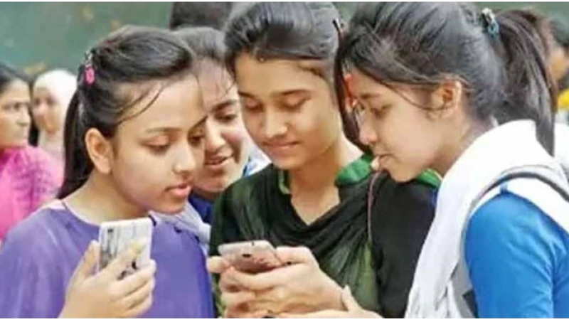 এসএসসি ও সমমানের পরীক্ষার ফলাফল প্রকাশ ১০ আগস্ট