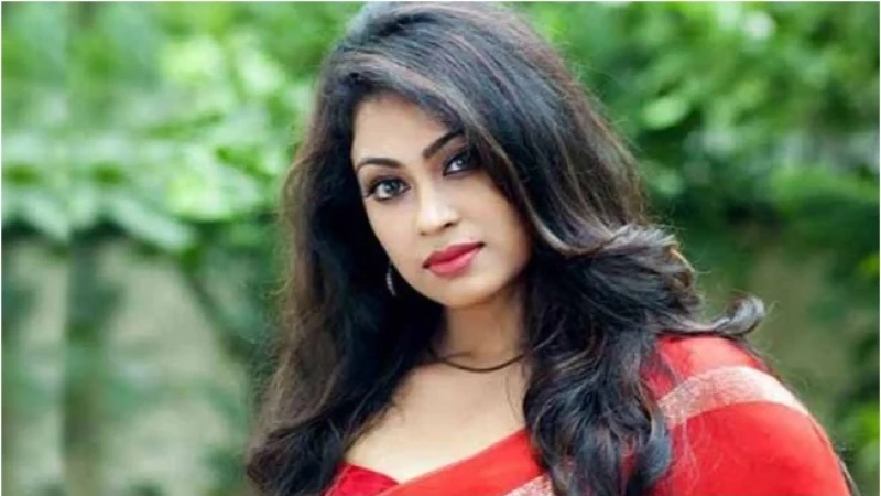 অবসর নিইনি, অভিনয়ে ফিরি বা না ফিরি প্রযোজনা করতে চাই: পপি
