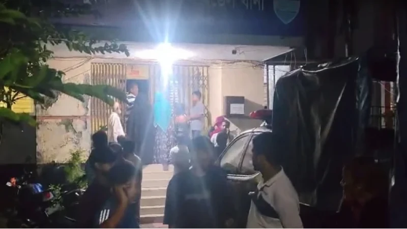 কুমিল্লায় কিশোর গ্যাংবিরোধী অভিযানে আটক ৬২৪
