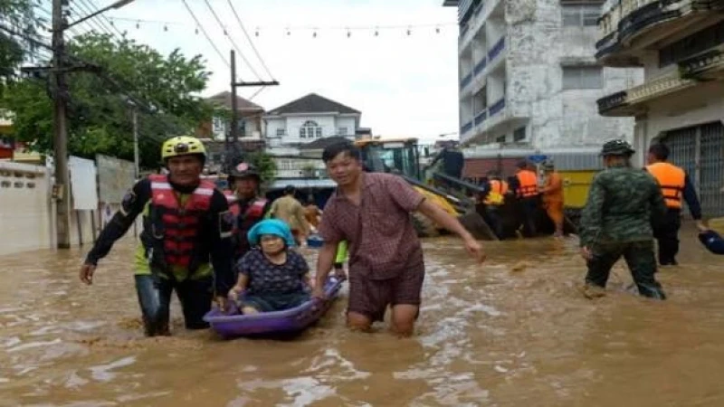 থাইল্যান্ডে বন্যায় ৮ জনের মৃত্যু, ব্যাংককসহ প্লাবিত ২৭ প্রদেশ