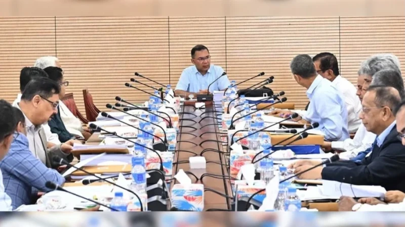 একনেকে ১৫ হাজার ৮২৩ কোটি টাকার ১৩ প্রকল্প অনুমোদন